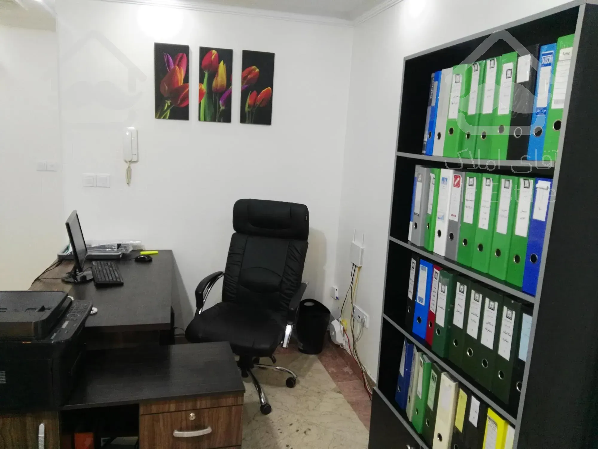 اجاره موقعیت اداری ۵۵ متری صادقیه