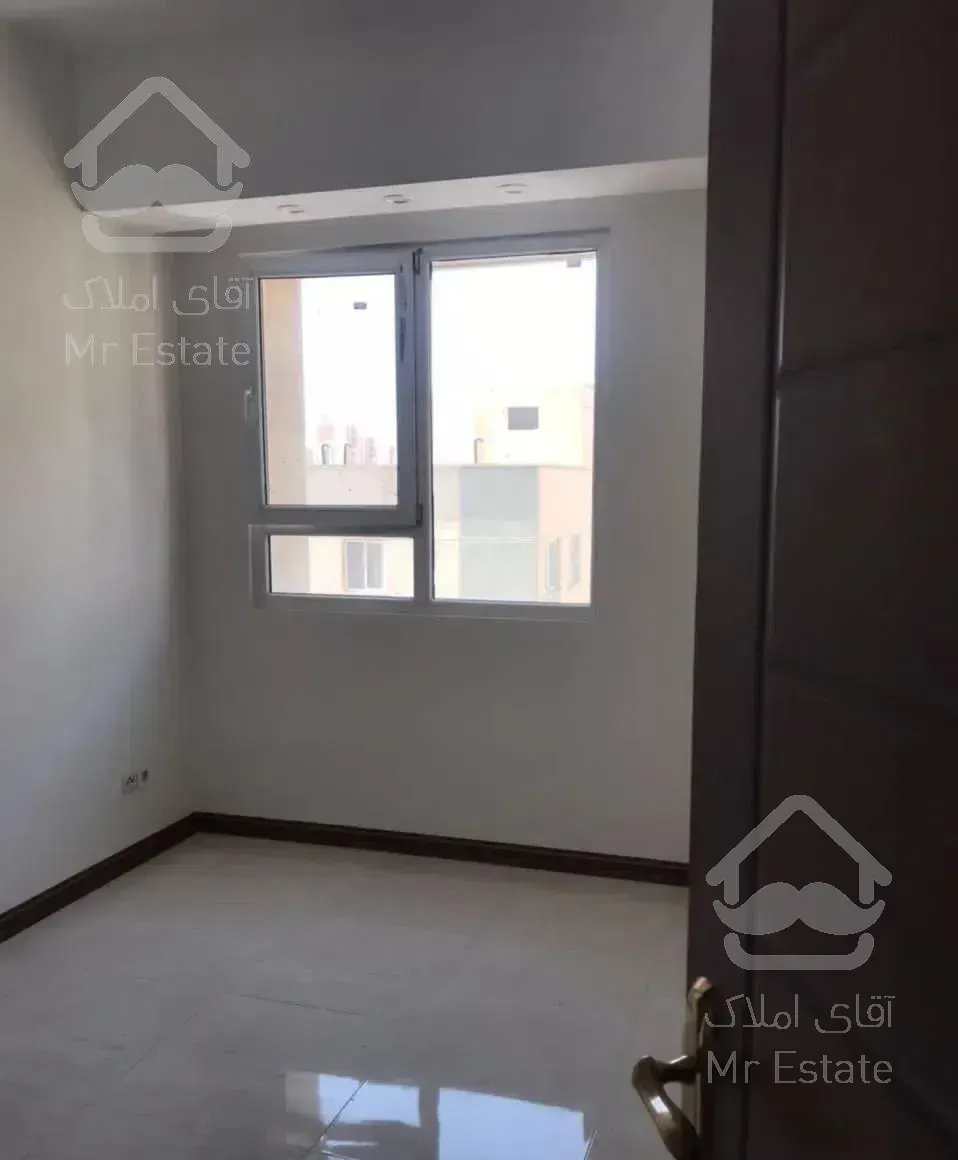 آپارتمان ٢ خوابه کلید نخورده دریاچه