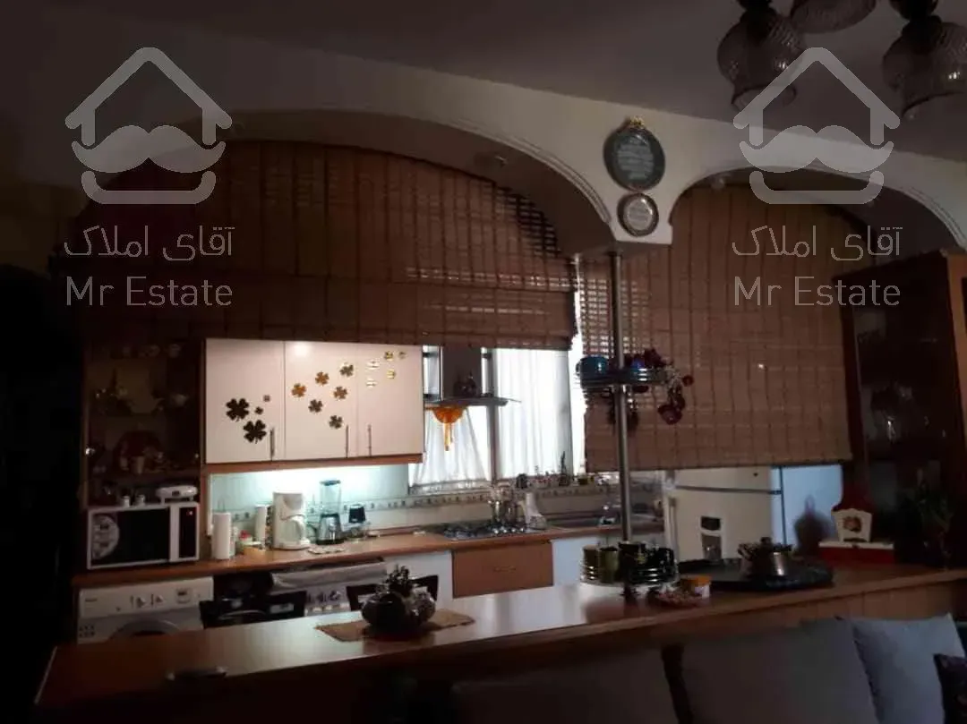 ۷۵ متر دو خوابه ؛ پلیس