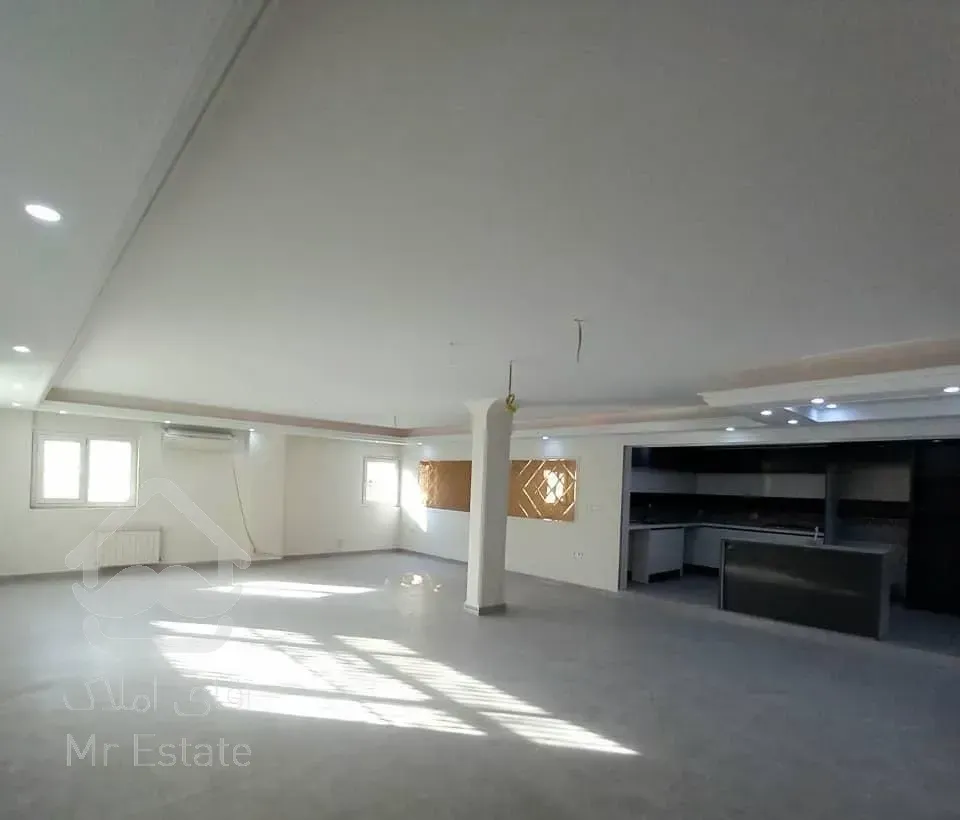 ۲۰۸ متری ۳ خوابه همراه سوئیت جدا در چهارراه ولیعصر