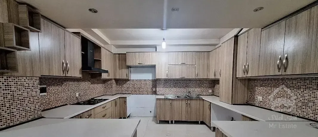 120 متری ویو پارک