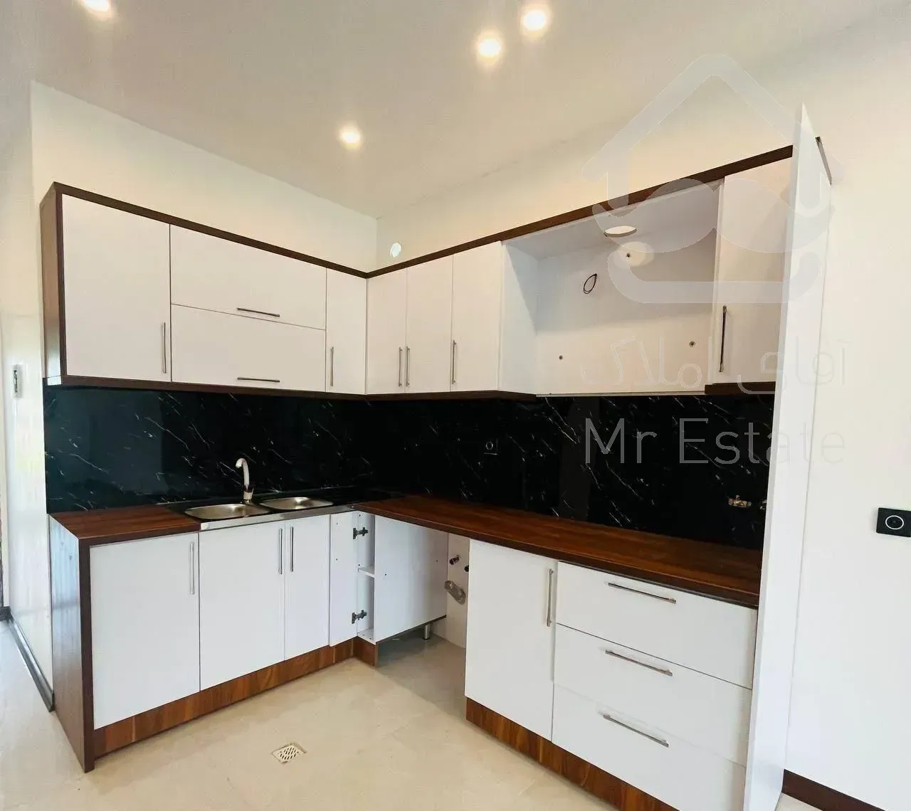 فلت مدرن ۱۸۰ متری منطقه برند شهرک تیپ سنددار