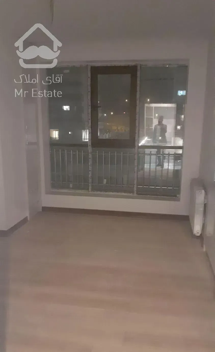 ۱۰۲متری  کلید نخورده در برجهای خرازی ) با خدادادی