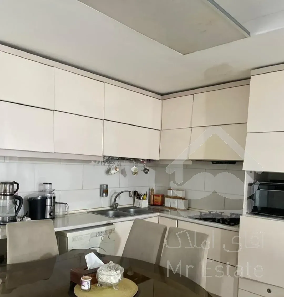 فروش واحد 110 متری طبقه دوم بلوار امام خمینی فاز 2