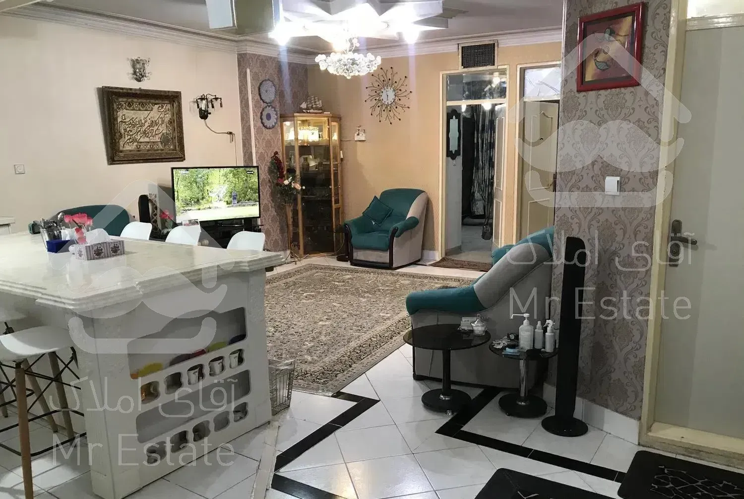 (آپارتمان ۷۰متری در تاپ لوکیشن منطقه)