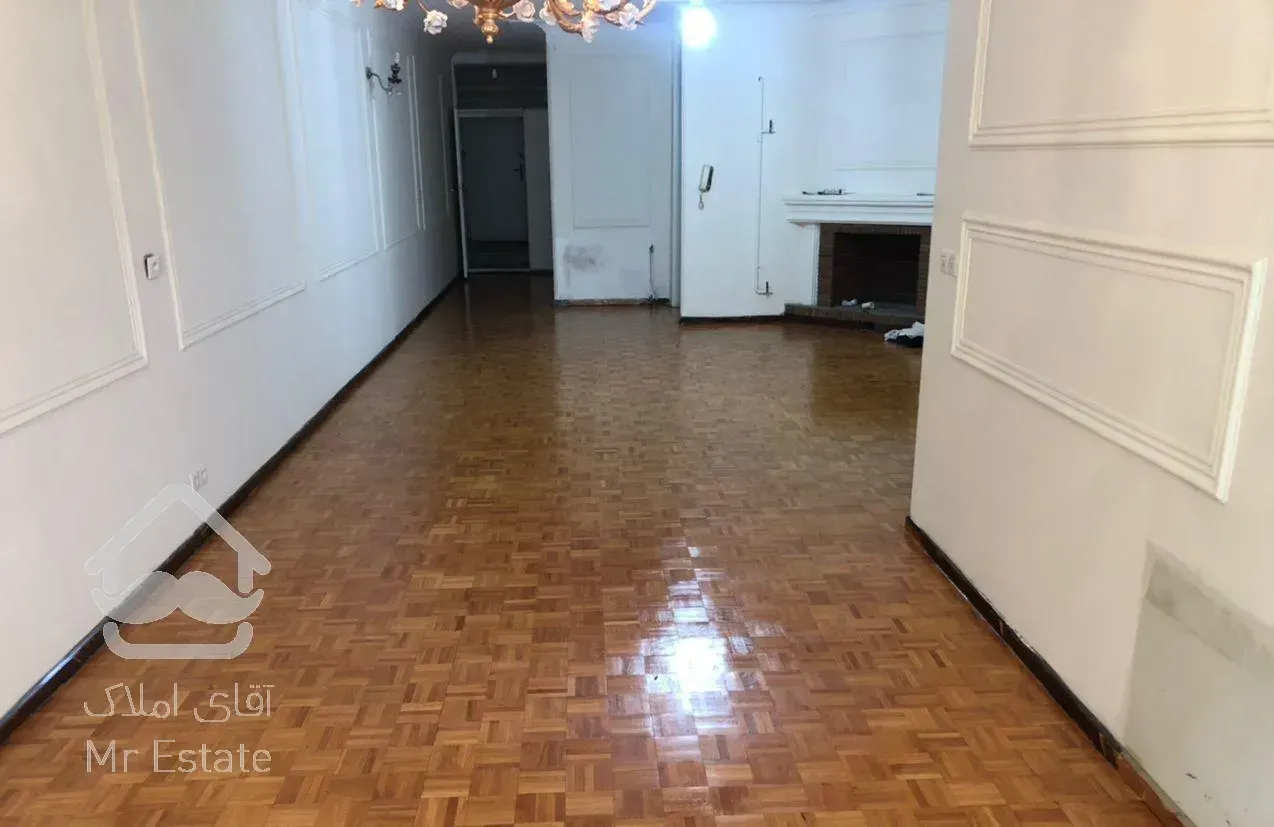 آپارتمان 135 متری دو خوابه واقع در سعادت آباد