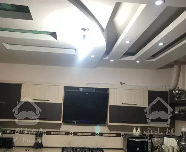 ۱۵۰ متر تک واحدی شیک