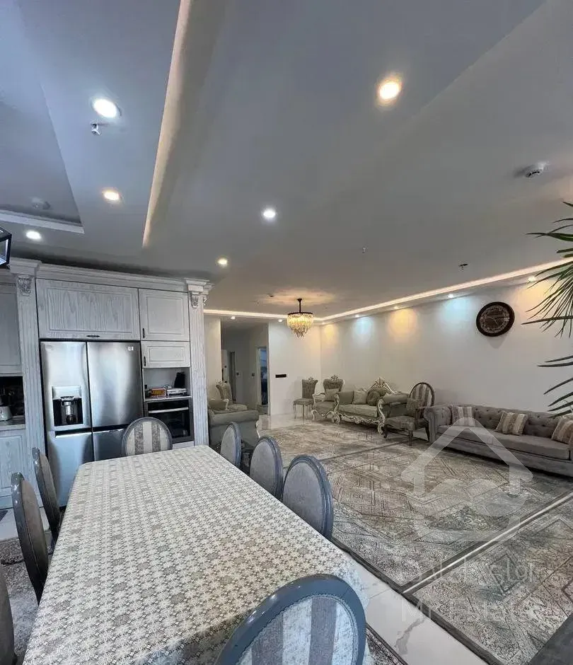 ۱۳۰ متری تکواحدی/سامانیه/طبقه دوم/بازسازی کامل