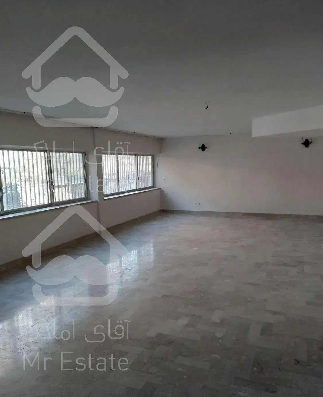 عباس آباد - بخارست ۲۶۰ متر ( حیاط اختصاصی )