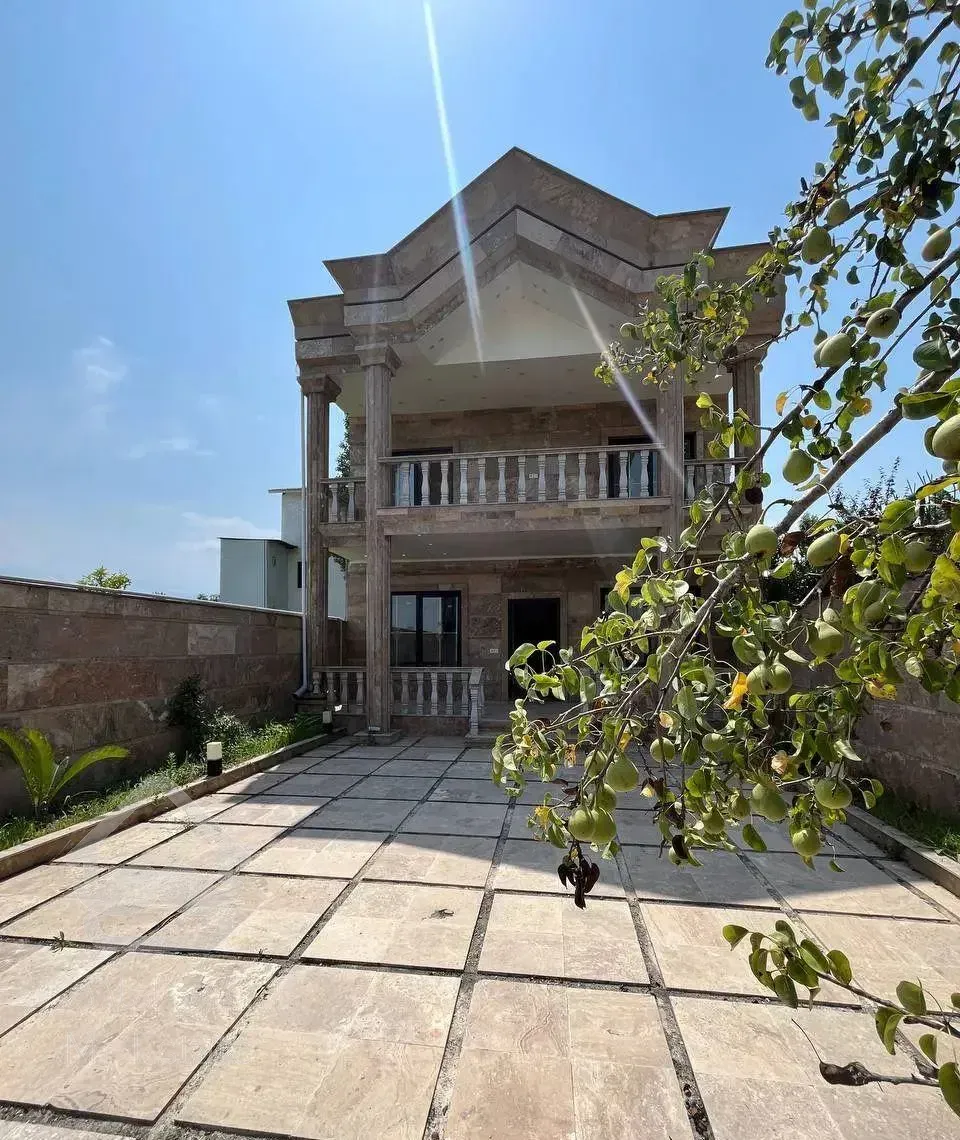 دوبلکس استخردار زیرقیمت/شهرکی/مدارک تکمیل