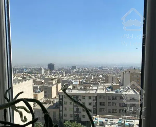 ٩٠ متر طبقه ٧ سالن پرده خور شیک خوش نقشه