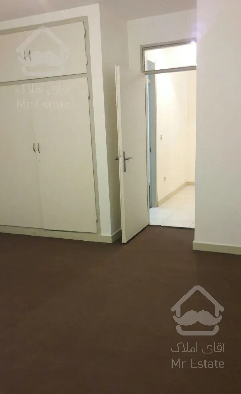 هراز.کوچه برند.۹۳متری.بنا بر آسفالت اصلی کوچه