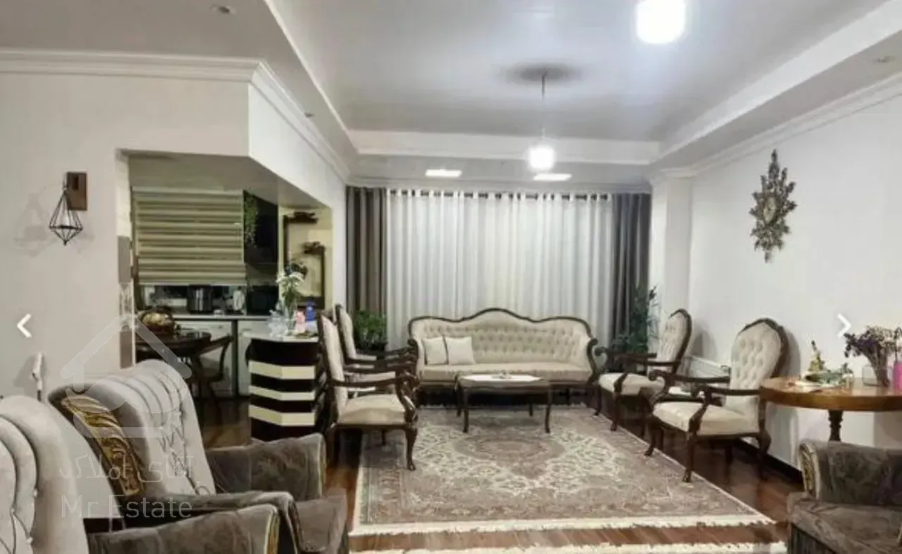 100 متری رو به رو پیروزی