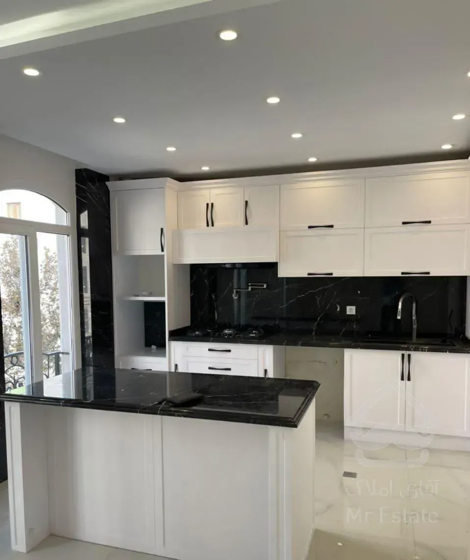 ۱۲۵متر/آجودانیه/ویو ابدی/کلیدنخورده