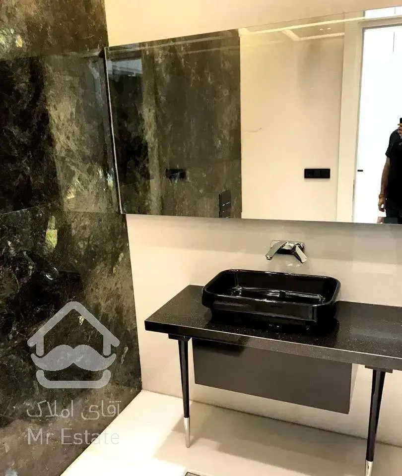 صاحبقرانیه220 متر