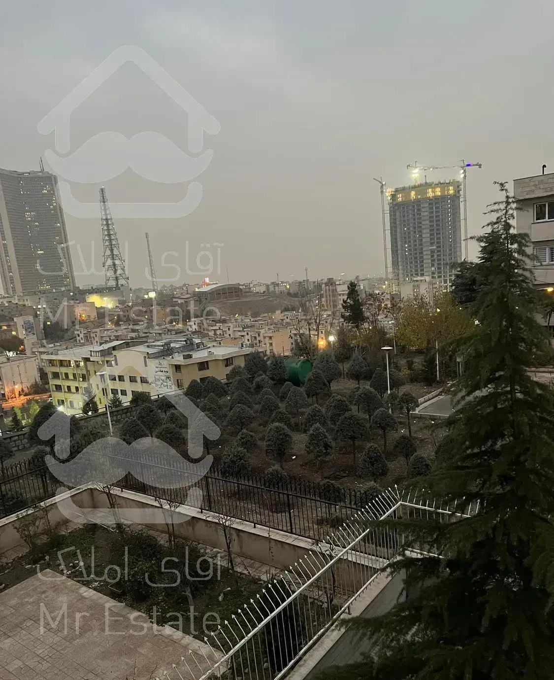 ۱۴۲ متر شهرک والفجر  خوش نقشه