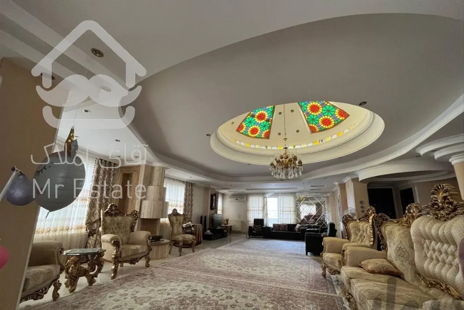 اپارتمان  ۴خواب شیک  ۲۲۰ متری استرابادی