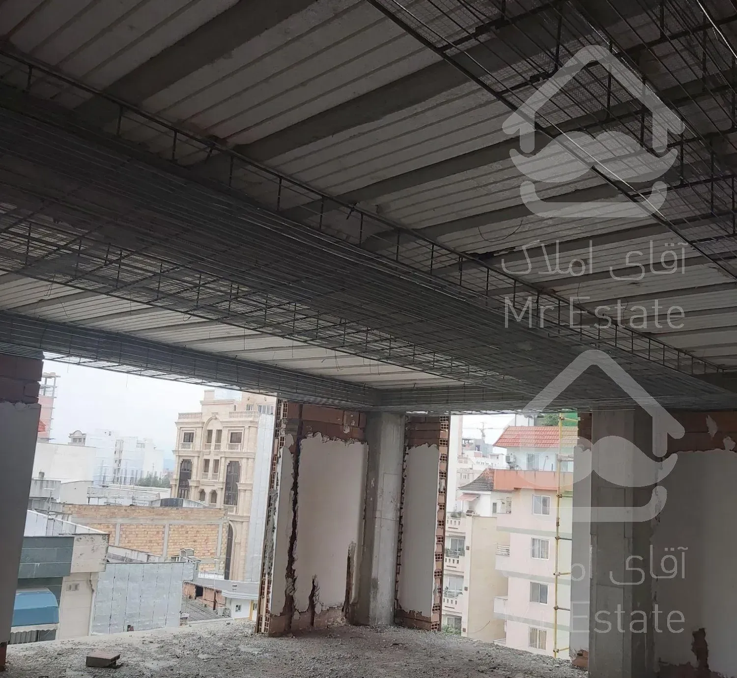 آپارتمان ۱۶۰ متری دو نبش باامکانات سر پیروزی۶