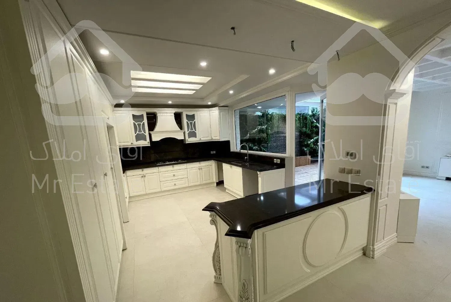 زعفرانیه آپارتمان 170متر،سه خواب،سند سالم تک برگ