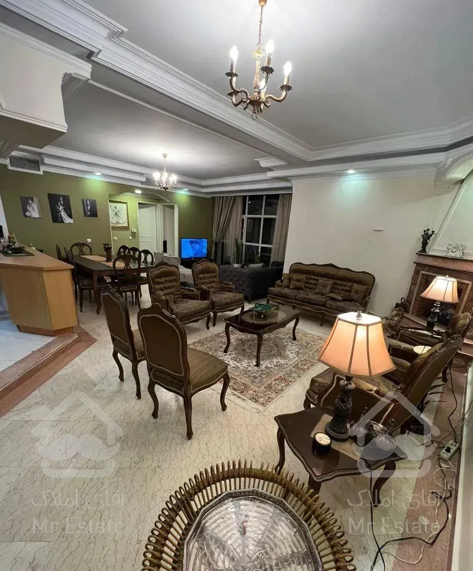 ونک شیراز  فرعی ۱۵۰ متر سه خوابه