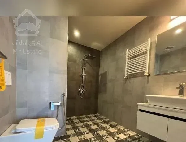 170 متر 3خواب ** 2 جهت نور / مدرن * یاسر