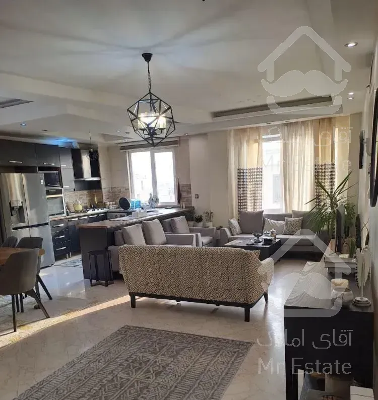 آپارتمان ۸۳متری،دو خوابه ،دو پارکینگ ،بازسازی شده