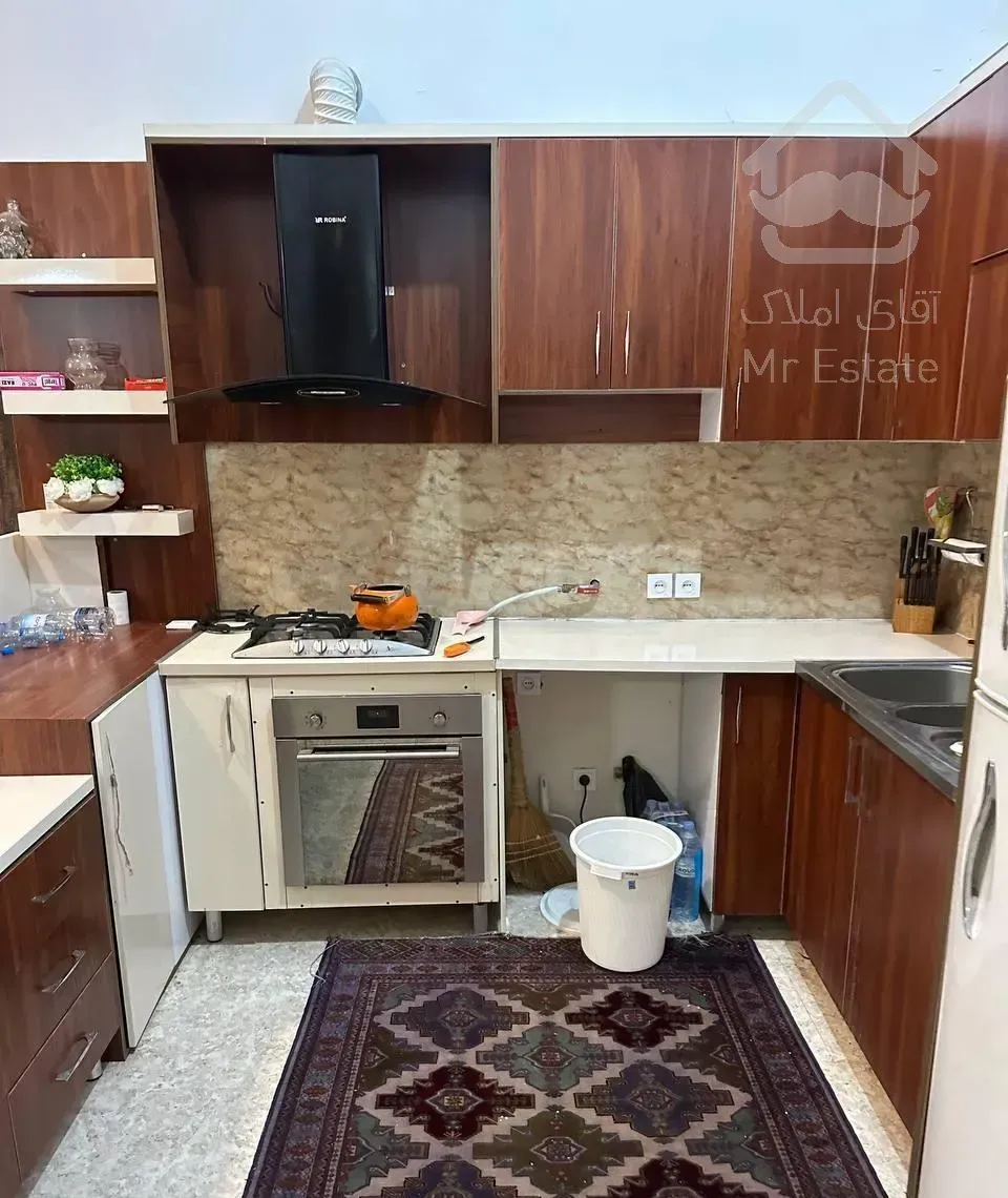 ویلا دوبلکس با سندتک برگ حیاط سرسبز مشجر