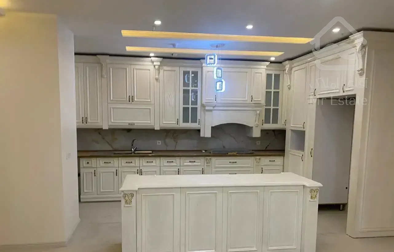 آپارتمان ۱۶۰ متری / فرعی های ملک الشعرا / صفر