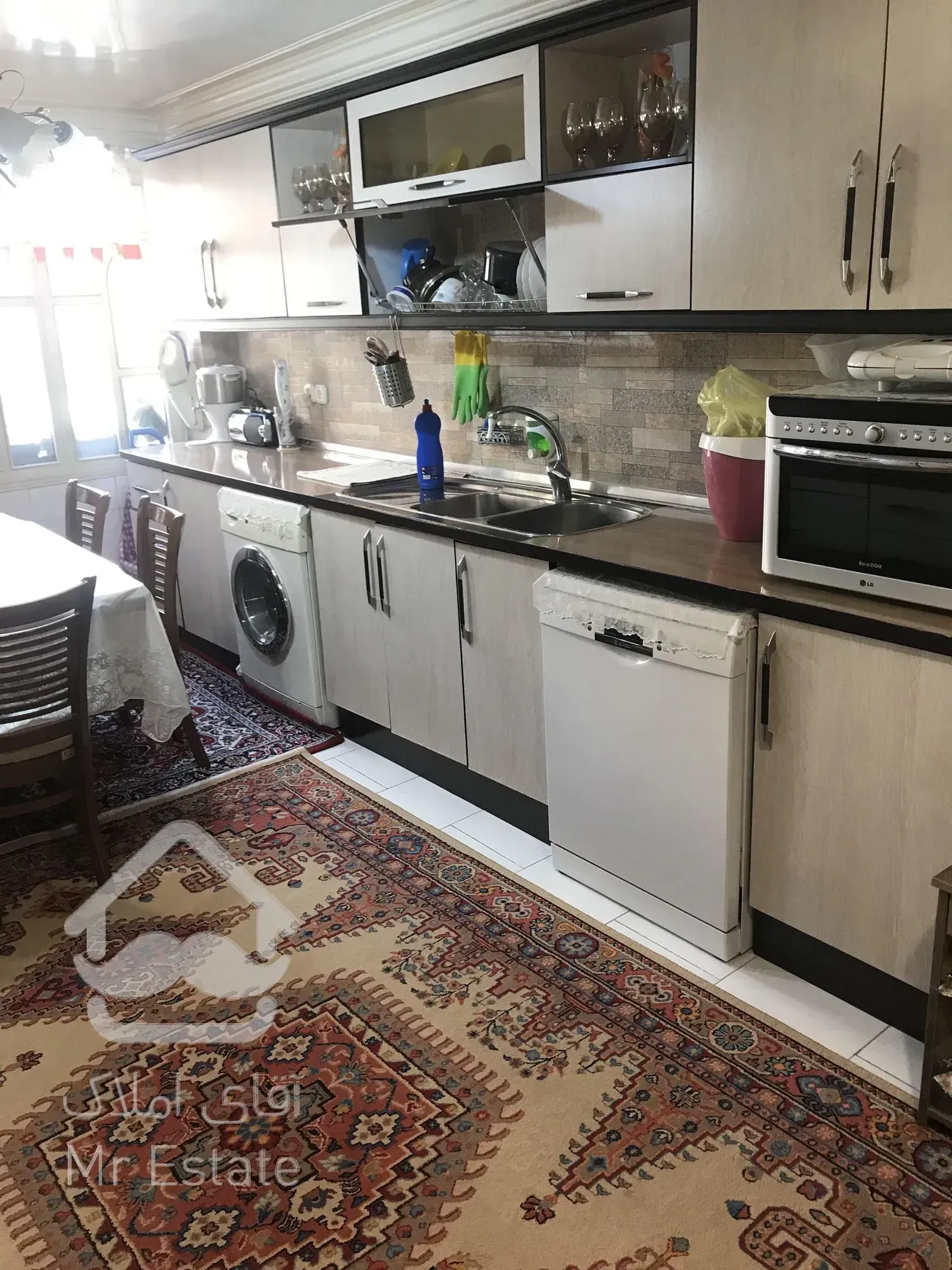 103 متر ستارخان