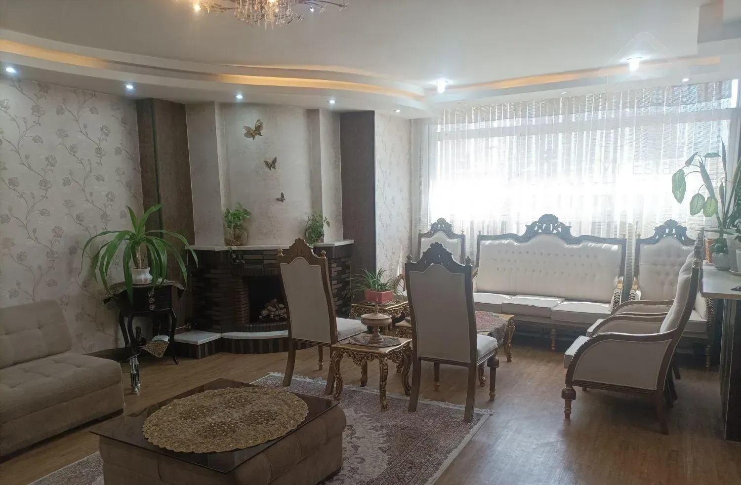 واحد آپارتمان ۱۰۵ متری دوخوابه کنار گذر خرازی