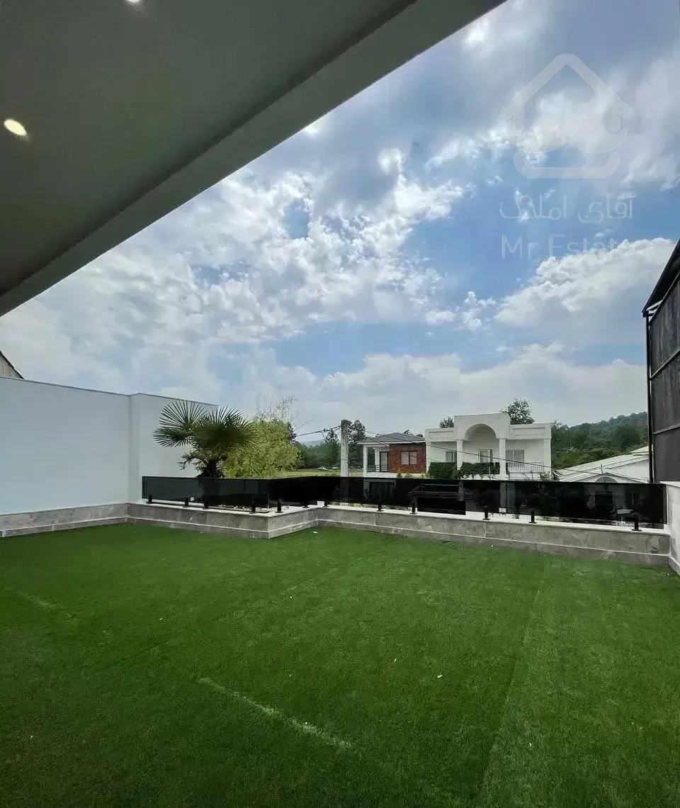 ی ویلا نما مدرن شیک و جنگلی تو ی لوکیشن بی‌نظیر