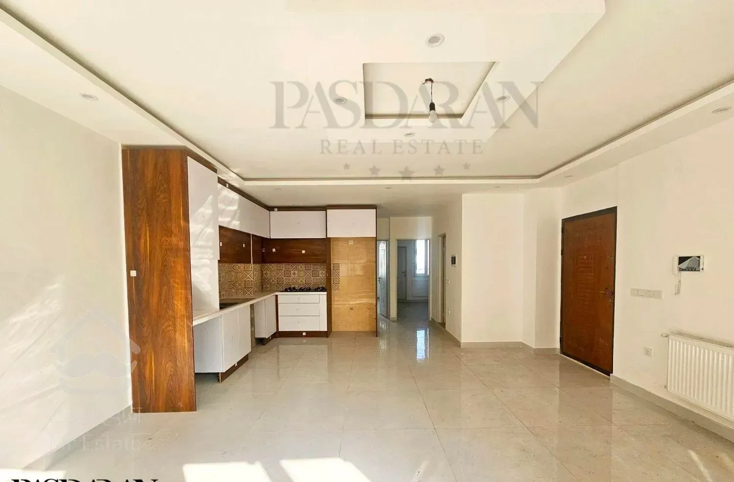 آپارتمان ۸۰ م  خوش نقشه خیابان تهران .