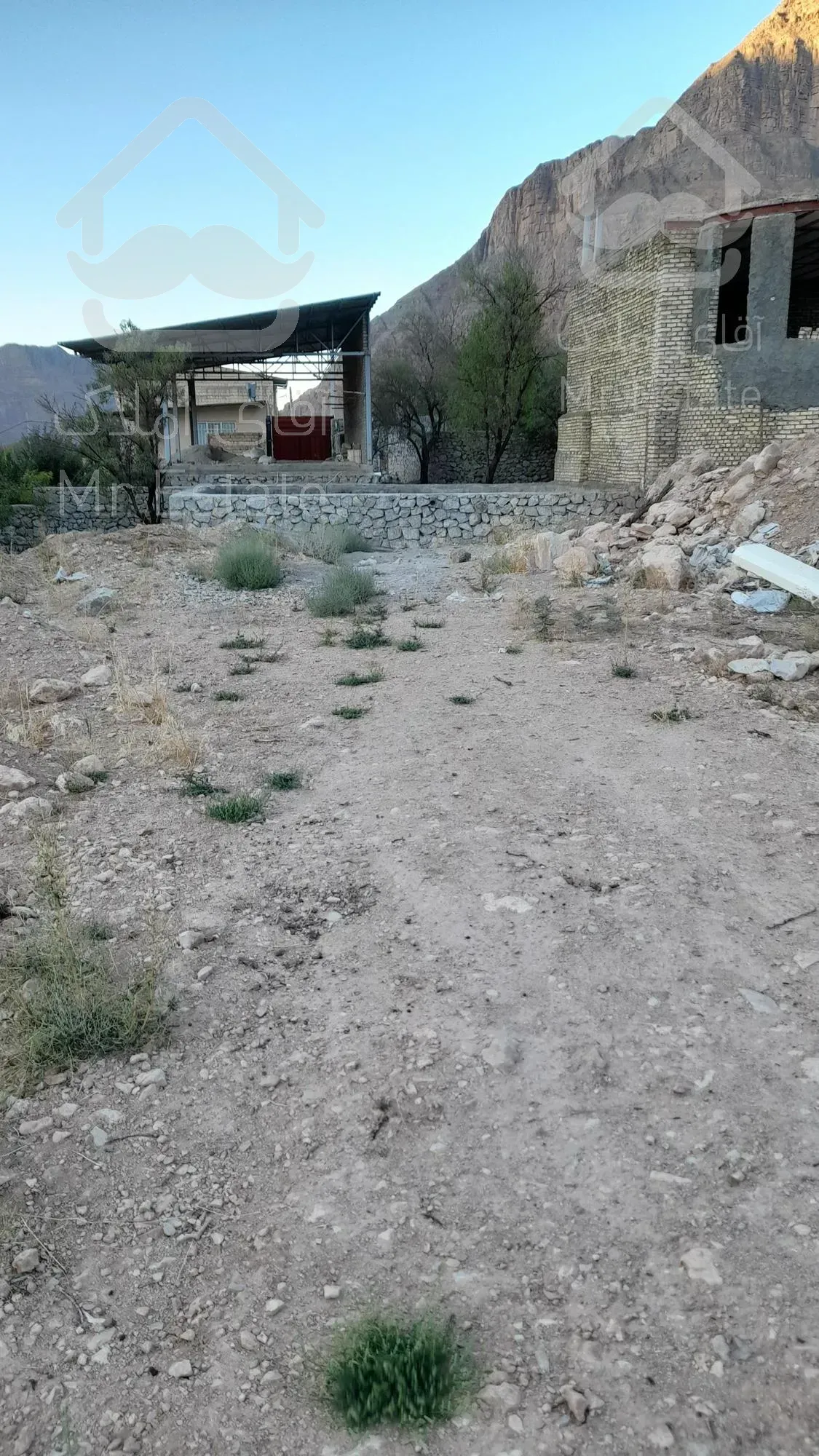 زمین ده بالا یزد دارای منبع