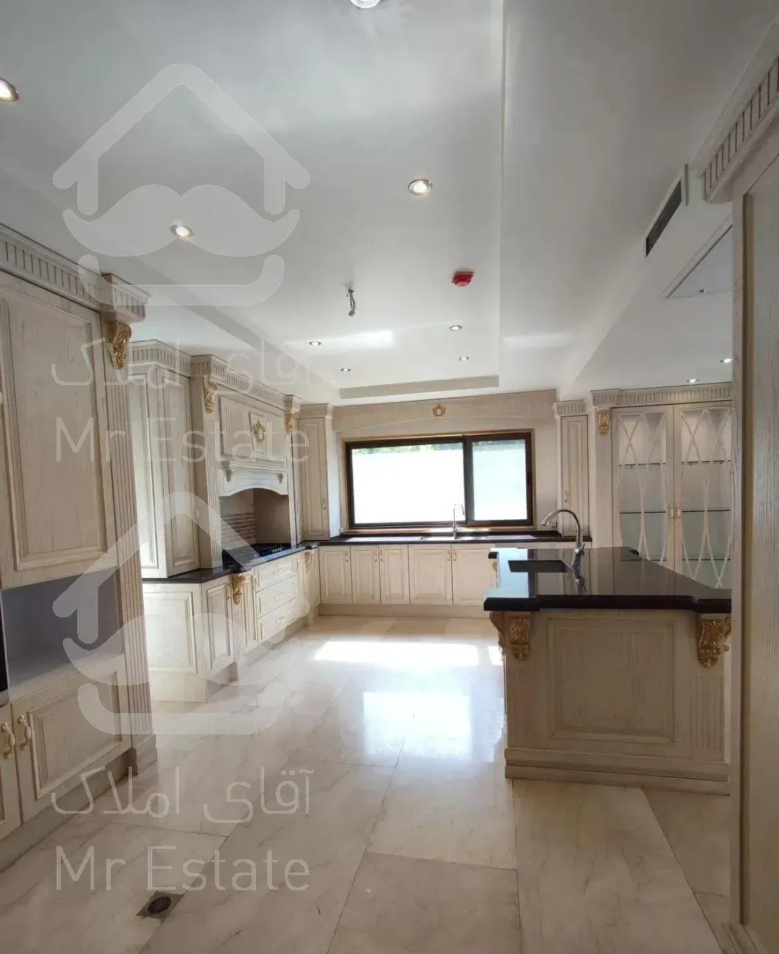 ۱۴٠ متری فول مشاعات کامرانیه جنوبی