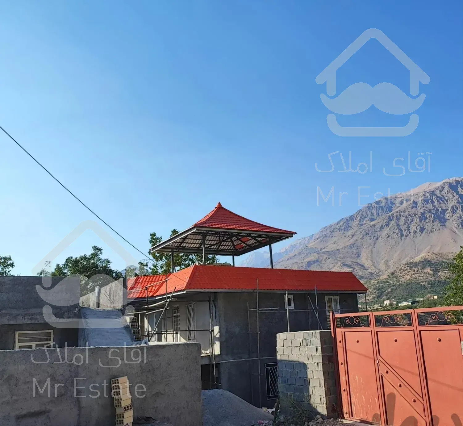 طراحی و اجرای انواع سقف شیبدار و الاچیق