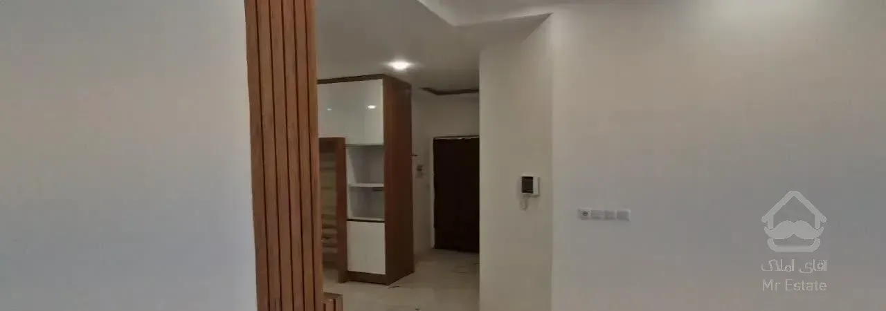 آپارتمان ۱۶۰ متری سه خواب بلوار جمهوری یاسمن صفر