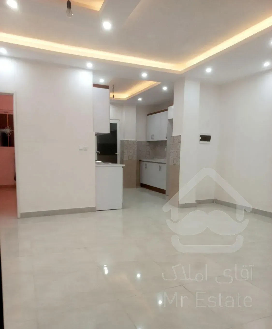 اجاره آپارتمان ۱۰۰ متری ۲ خوابه طبقه ۲ در نظری