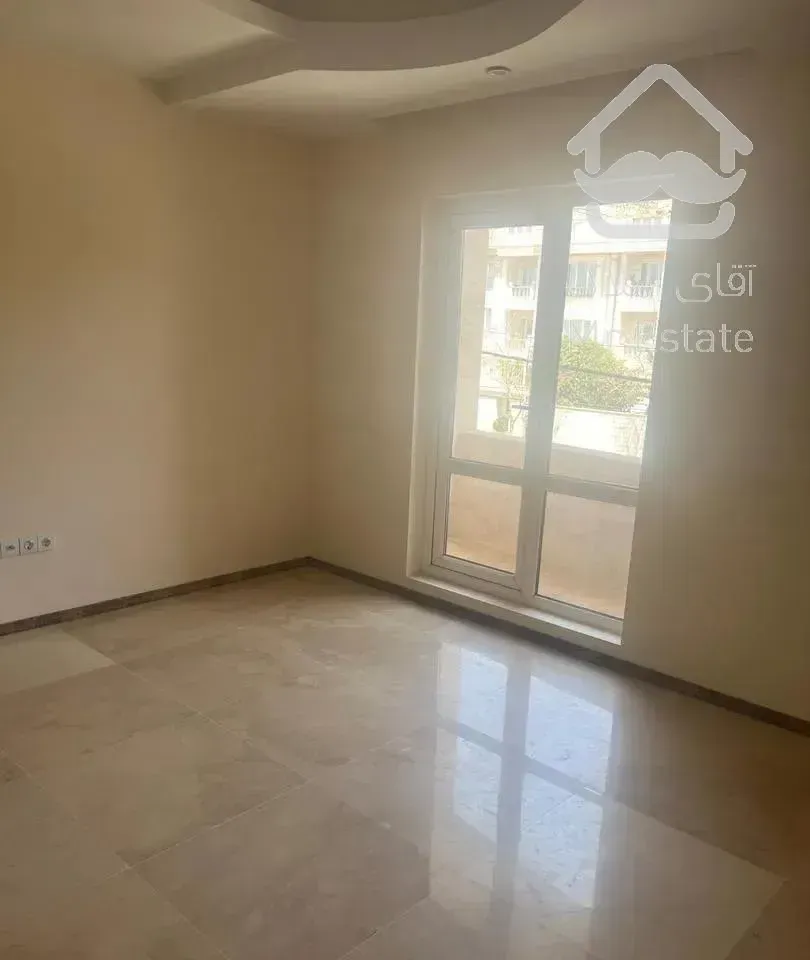 ۲۵۰ متر ۳ خواب کلید نخورده دریاچه چیتگر