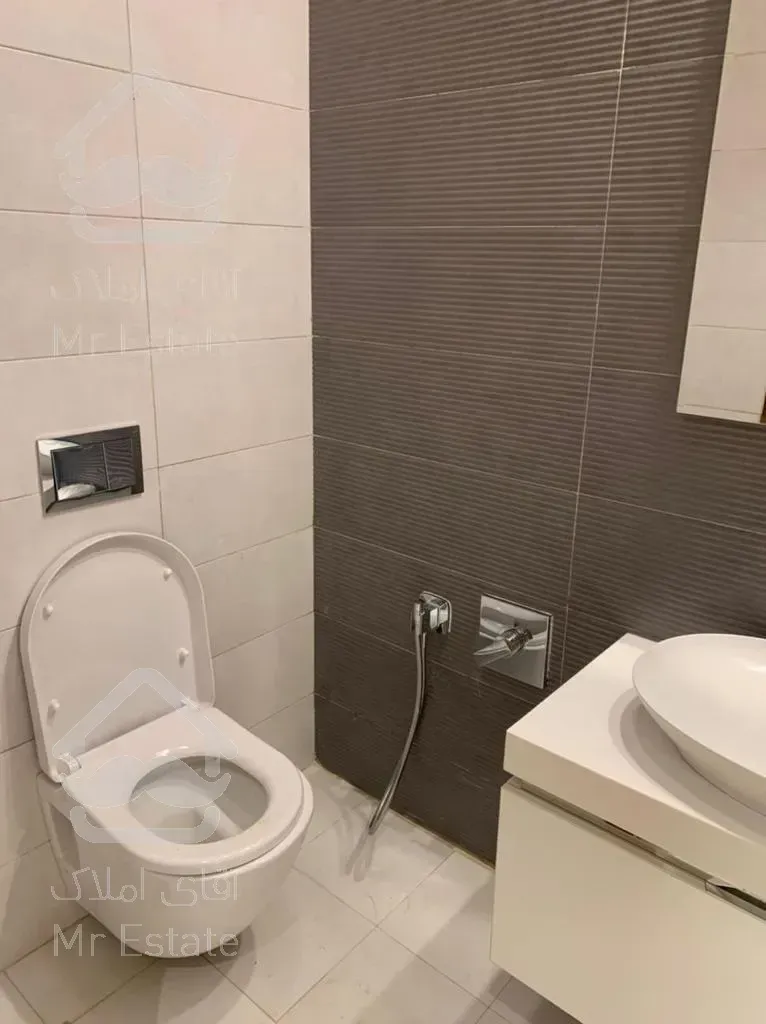 اجاره و رهن آپارتمان زعفرانیه 280  متر شیک