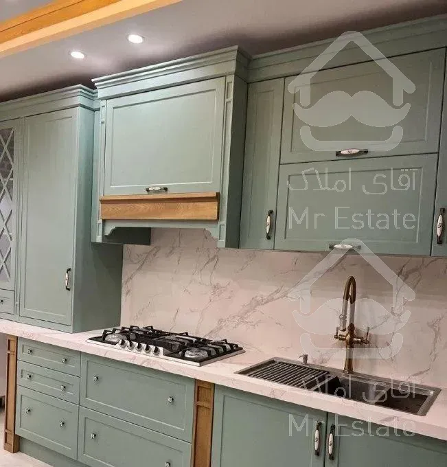 کابینت ممبران و نئوکلاسیک مهرگان