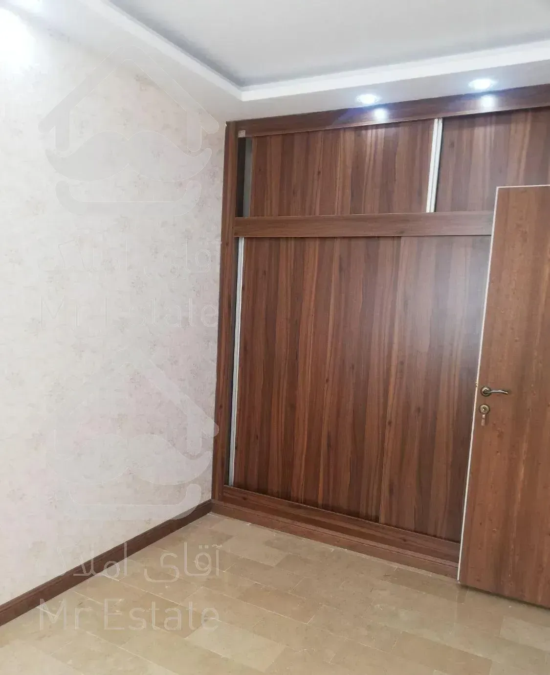 فروش۹۰متر 2خواب مرزداران خیابان عباسی