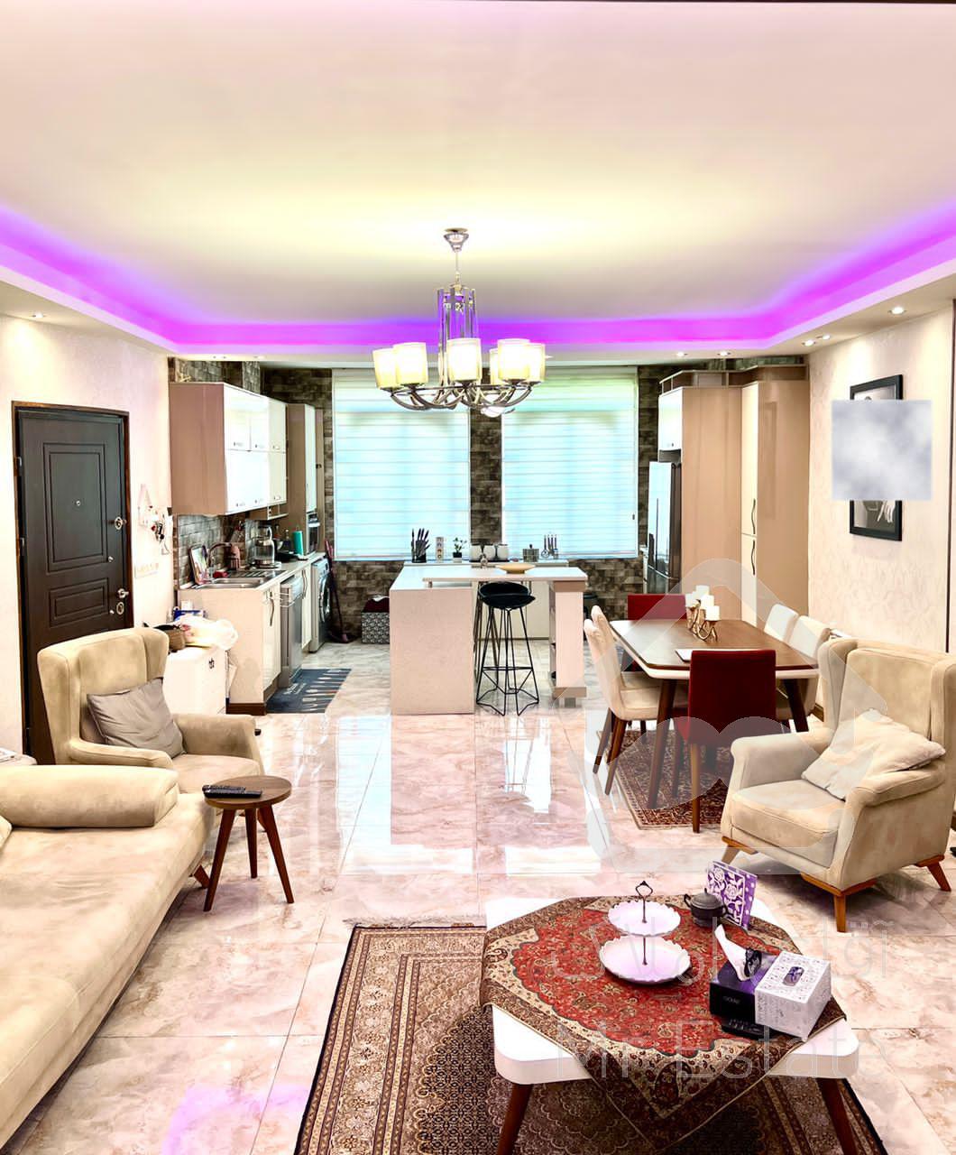 ۷۵ متر سالن پرده خور شهرزیبا ۸ ساله