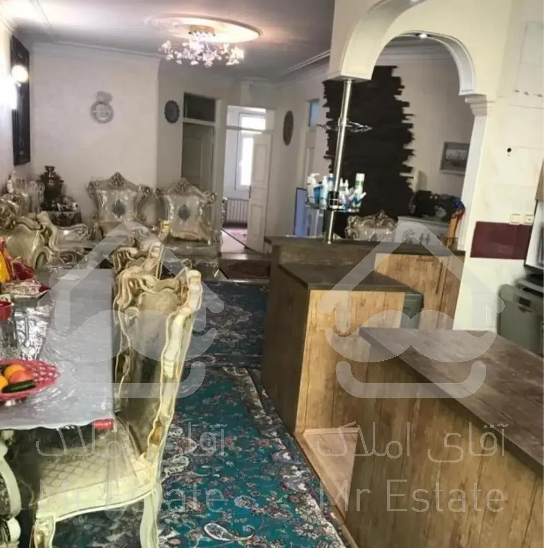 سیمون بلیوار خ البرز ۷۷ متری (( پارکینگ دار ))