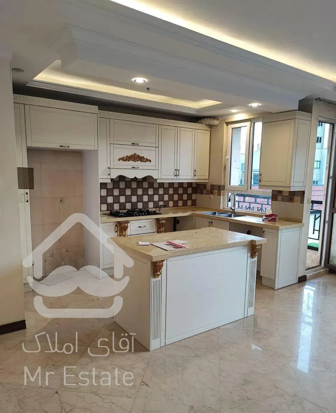 ۱۲۰ متری ۳خ دیباجی جنوبی