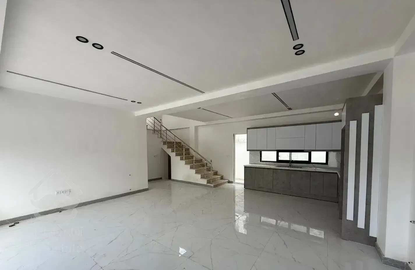 فروش ویلا ۱۶۰متر/روبروی دریاکنار/تاپ لوکیشن اجاکسر