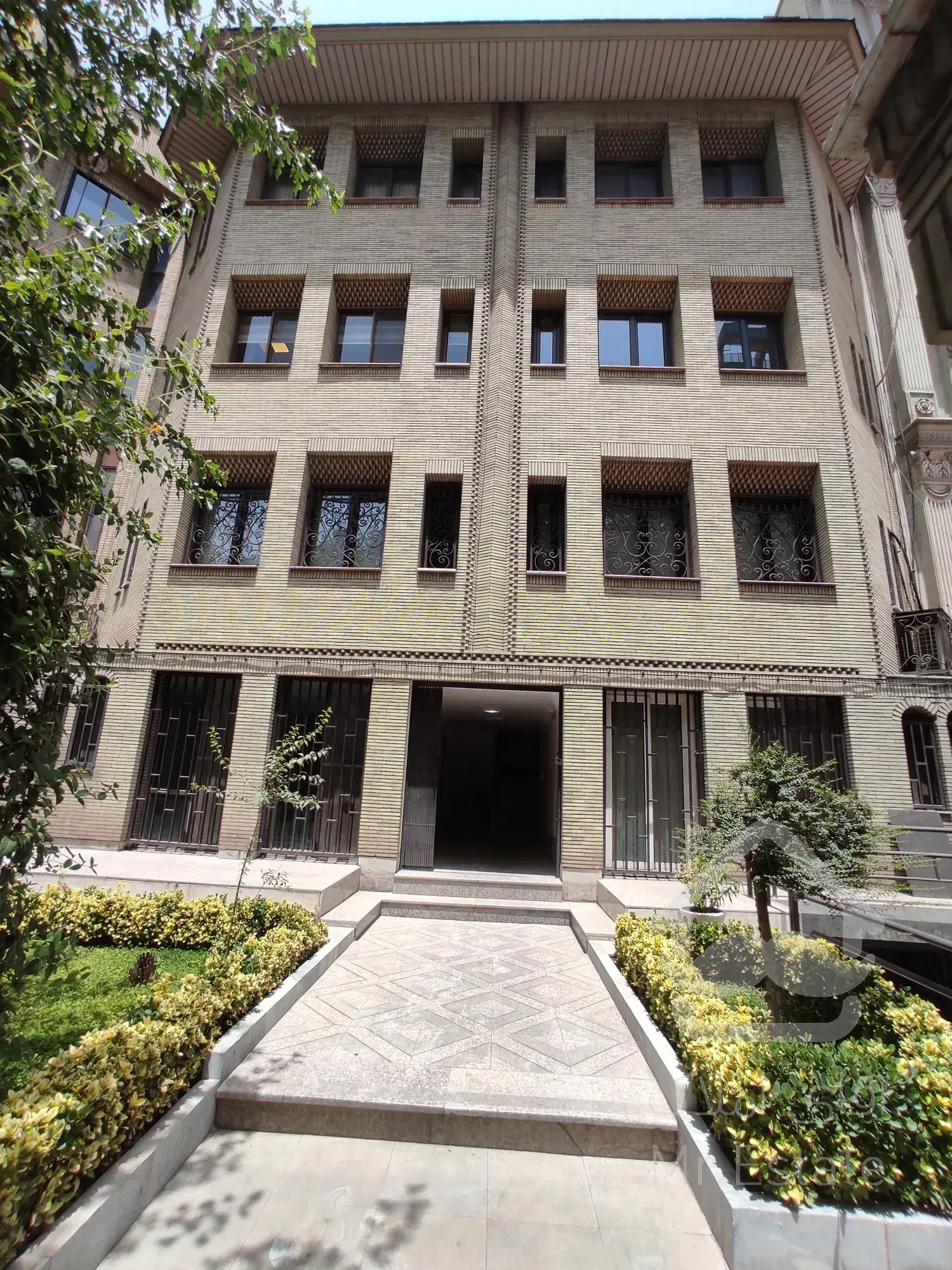 ۱۰۰ متر/ براصلی میرداماد/ دارای ۲ اتاق