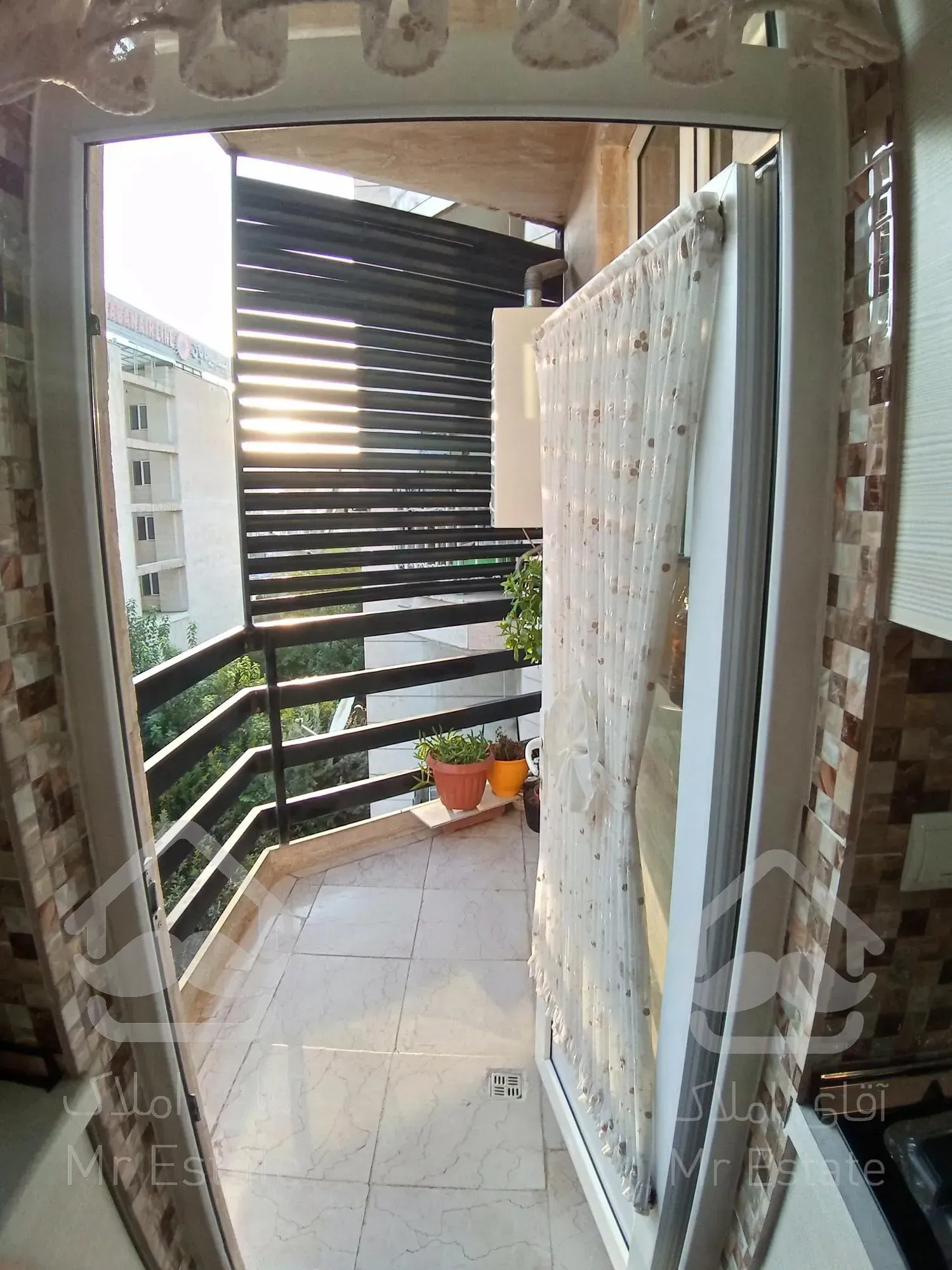 180متر3خواب/5طبقه تک واحدی/ساختمان لاکچری