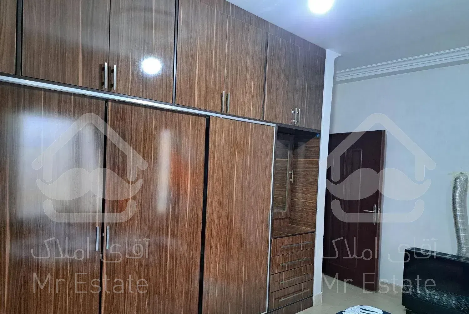 ویلایی دوبلکس ۴۱۵متر تالش میدان هفت تیر