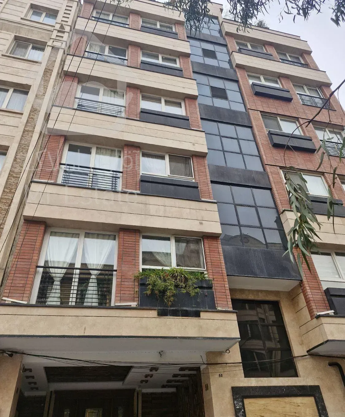 ۱۲۵متر آپارتمان فروش کردستان آزادگان