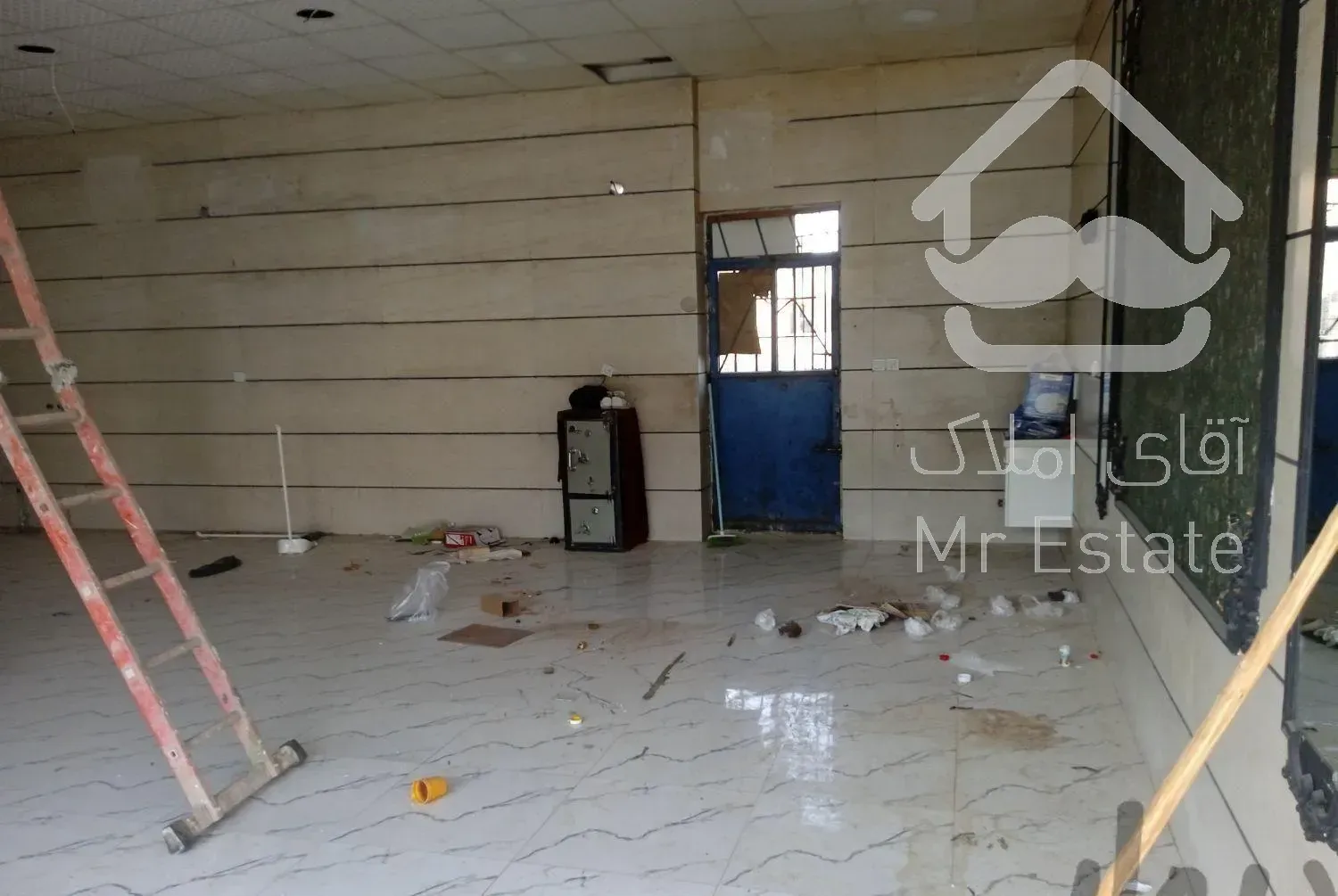 خدمات نظافت وتمیز کاری سفید